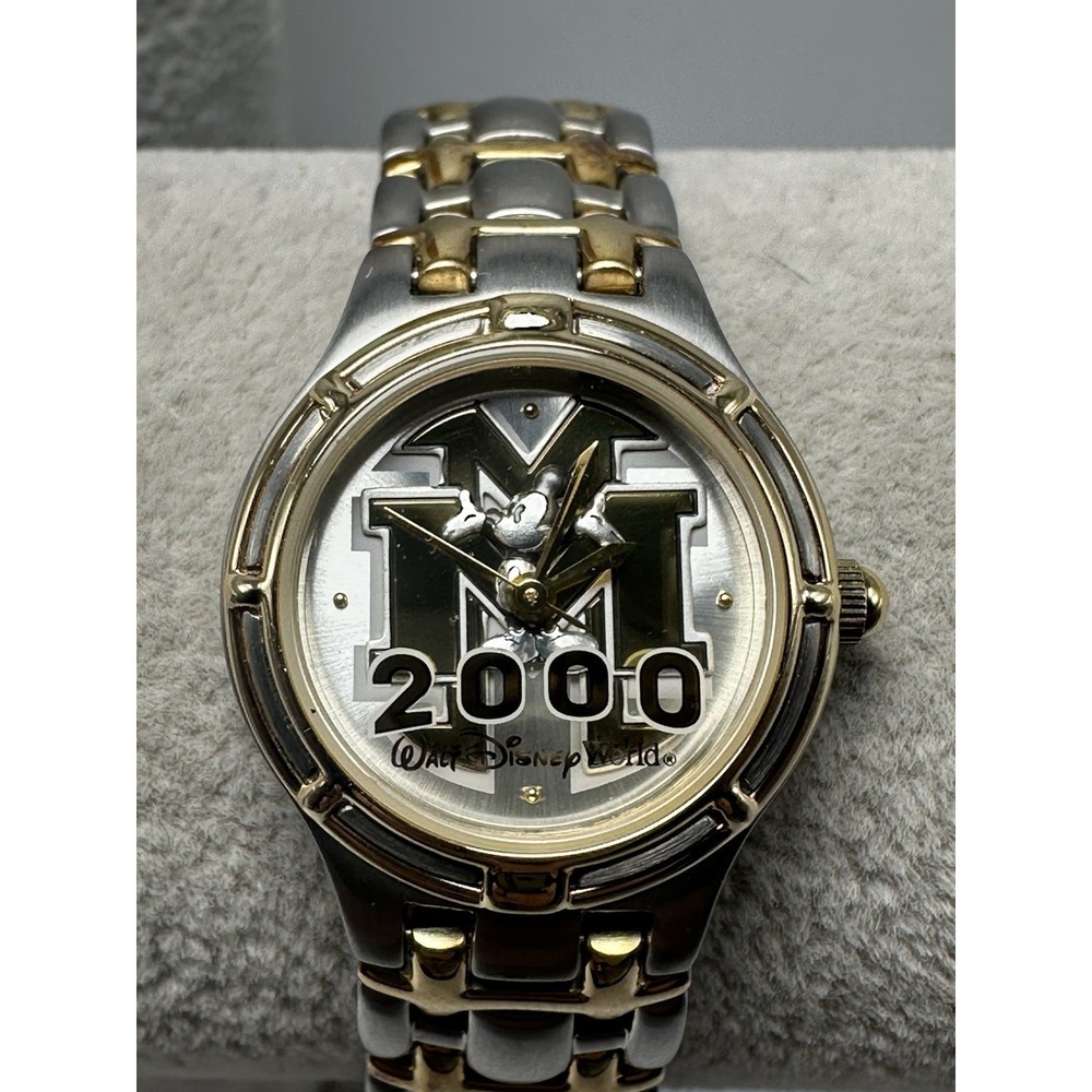Mickey Mouse New Battery Walt Disney World 2000 Millennium Watch LE1294/5000 S31